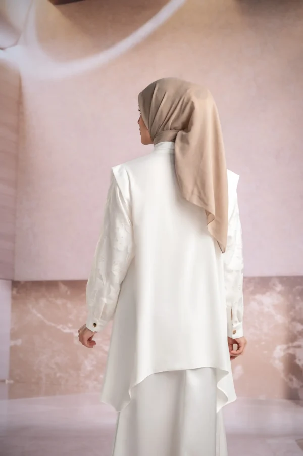 TIAMA SHIRT VANILLA - Gambar 6