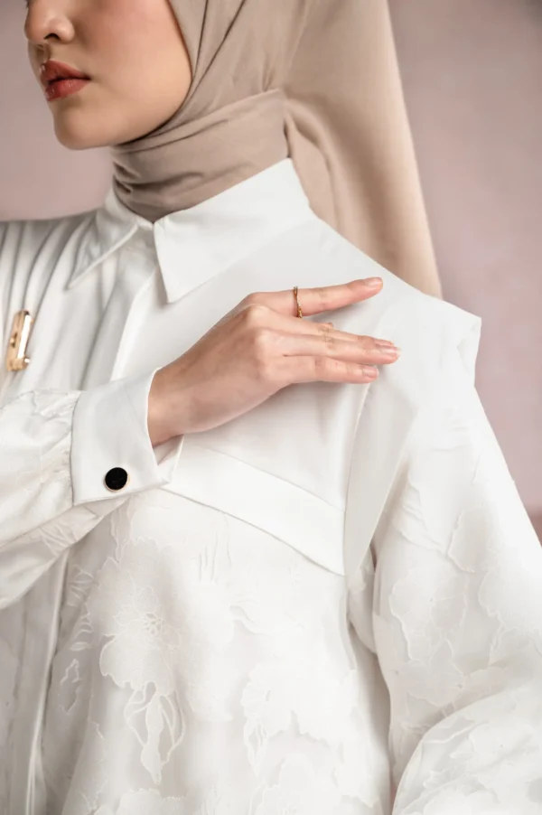TIAMA SHIRT VANILLA - Gambar 3
