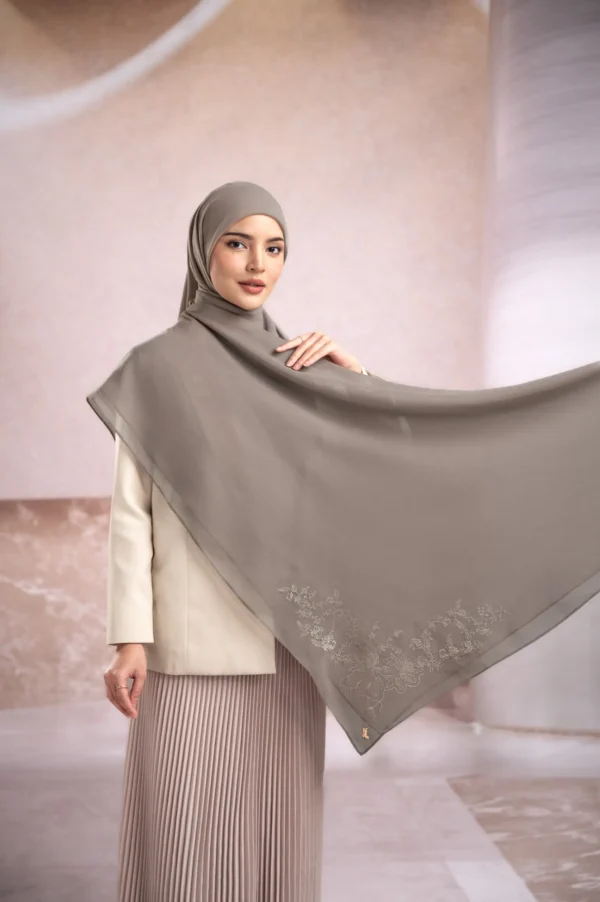 TIAMA SCARF SESAME - Gambar 5