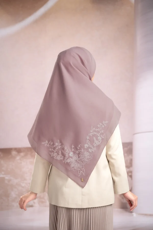 TIAMA SCARF BLOSSOM - Gambar 5