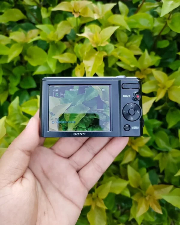 SONY CYBERSHOT DSC-W810 BLACK MULUS - Gambar 3